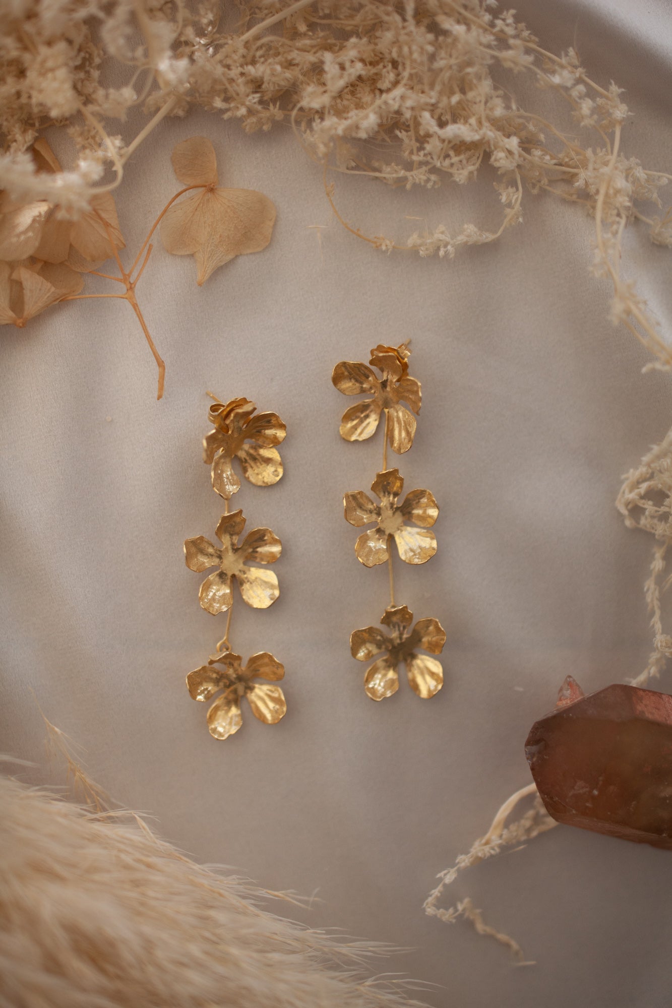 Daisy Chain Chandelier Earrings Gold