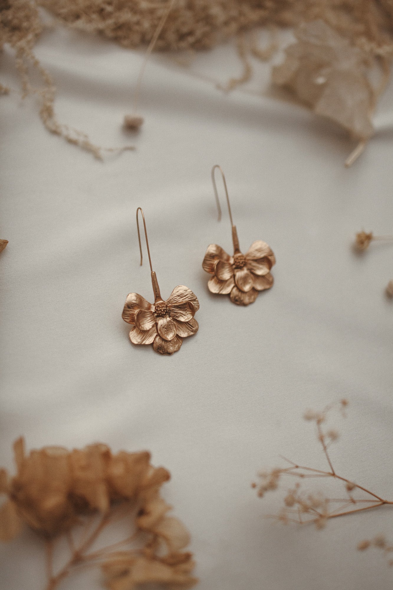 Antares Earrings Gold