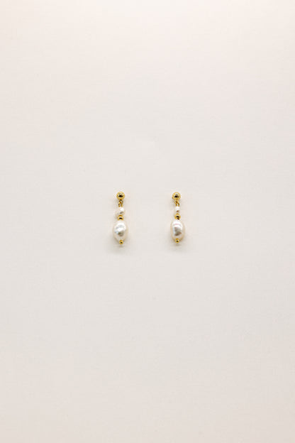 Eira Pearl Earrings