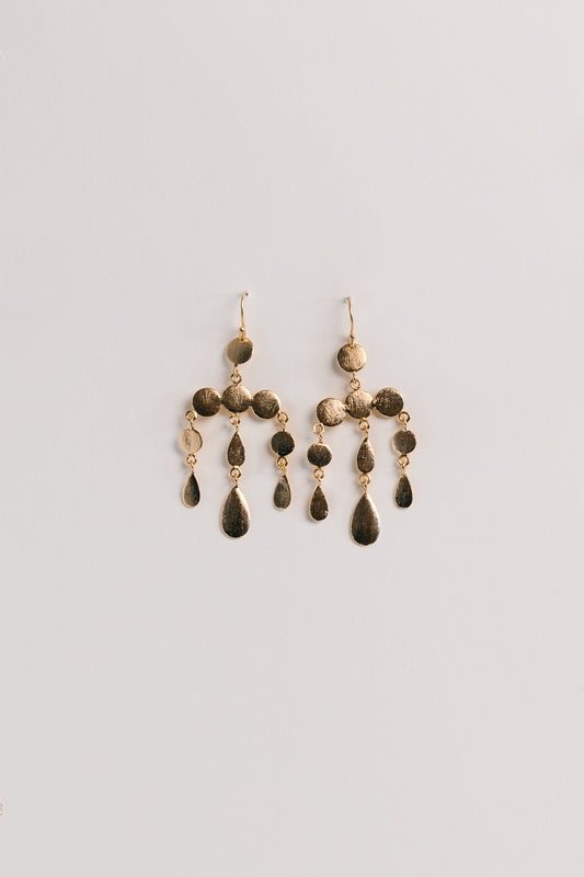 Leda Chandelier Earrings Gold